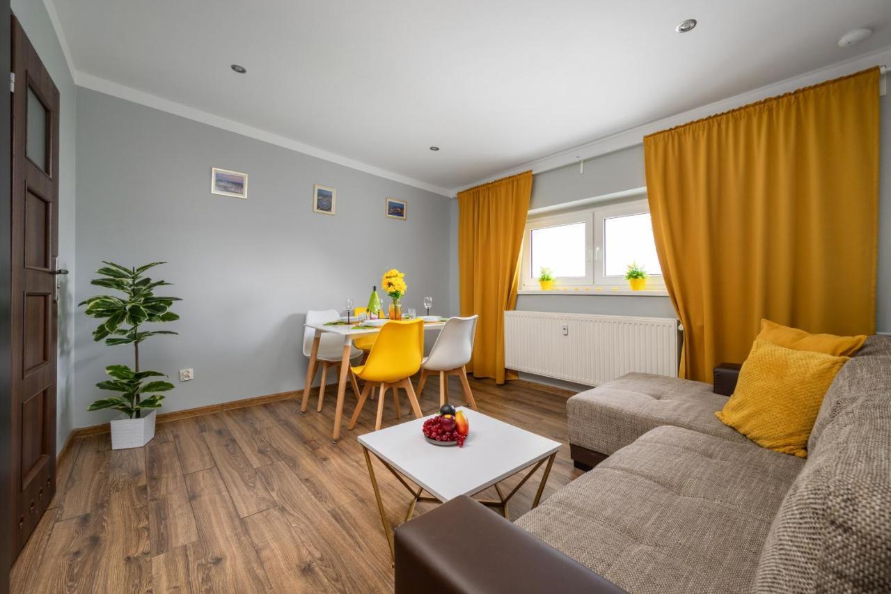 Market Square Corner Apartment Kuznicza By Noclegi Renters Wrocław Exterior foto